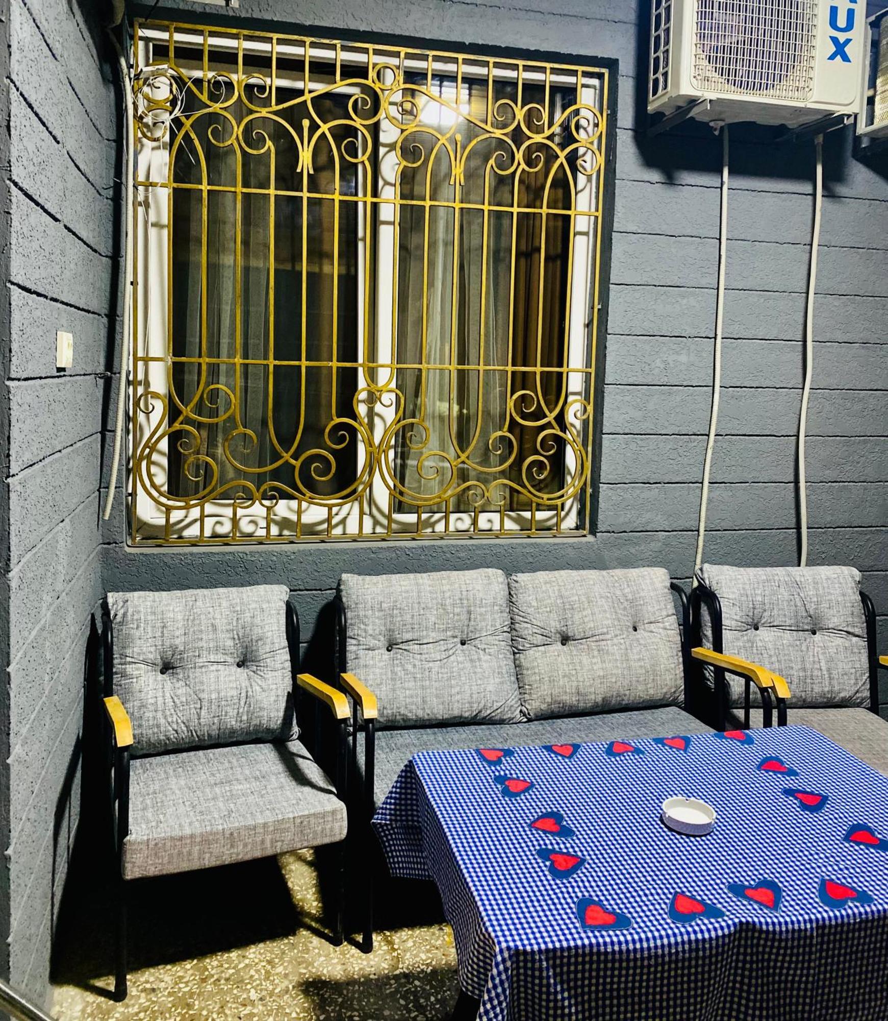 Anna'S Home Kutaisi Luaran gambar