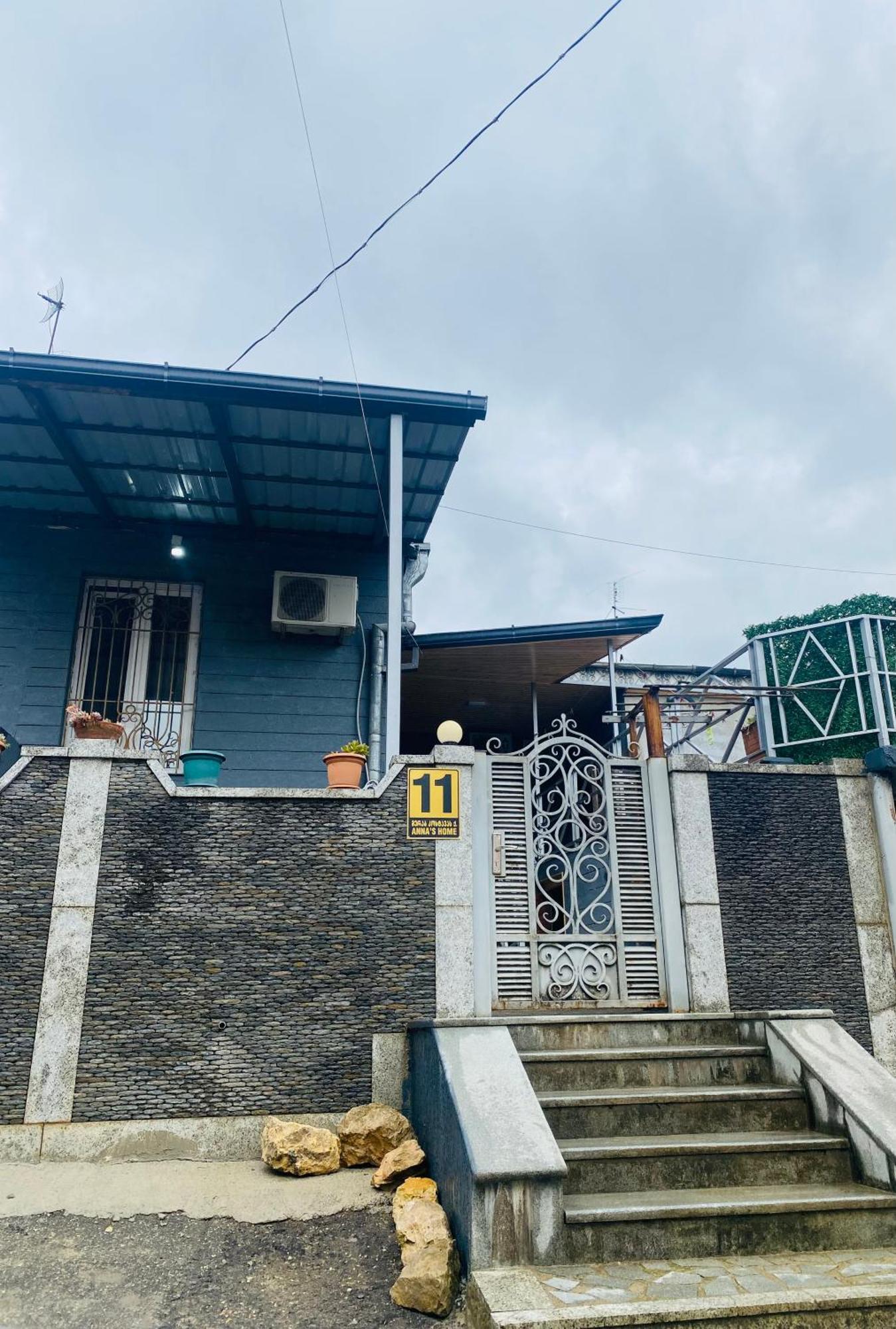 Anna'S Home Kutaisi Luaran gambar