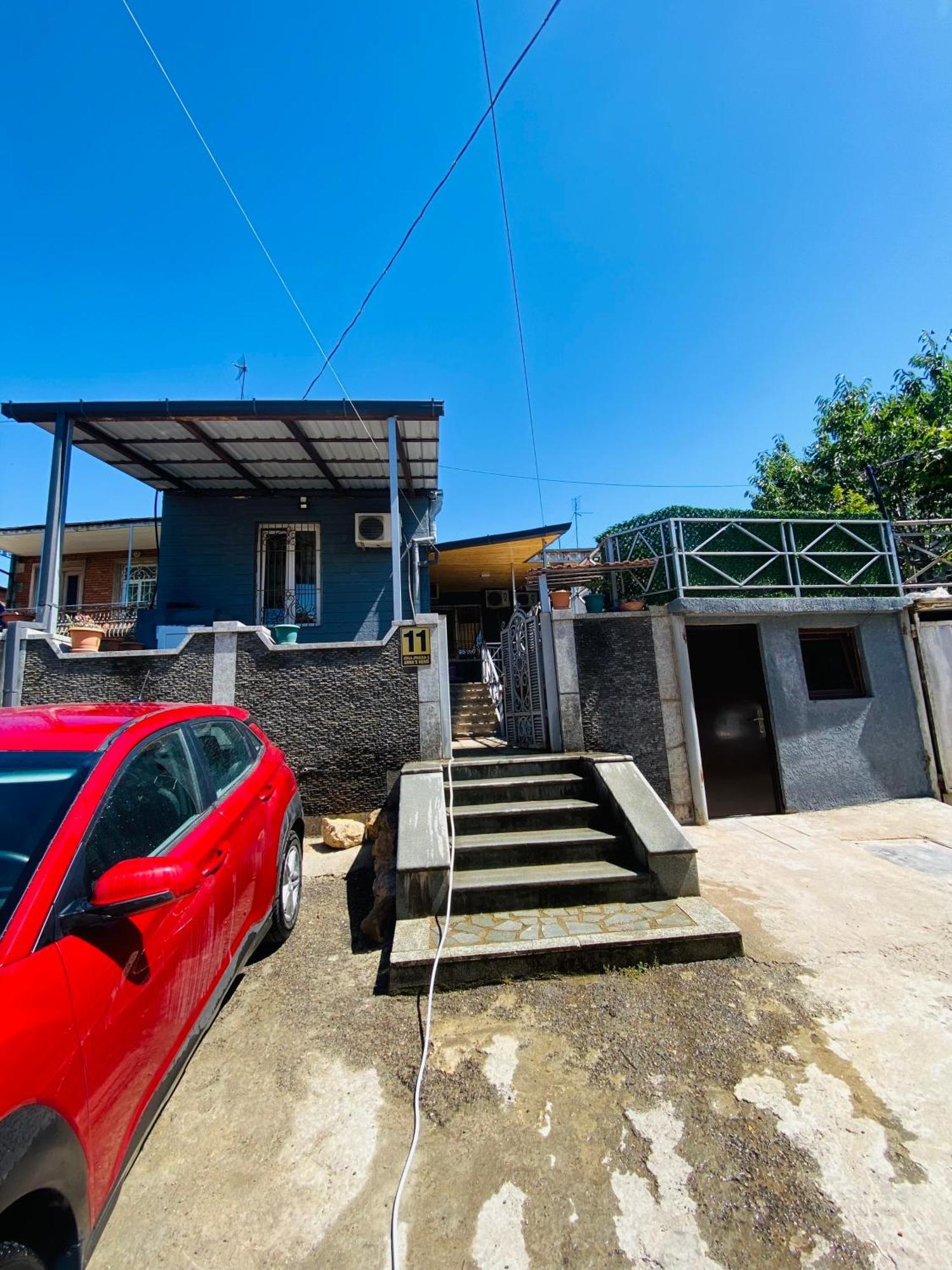 Anna'S Home Kutaisi Luaran gambar