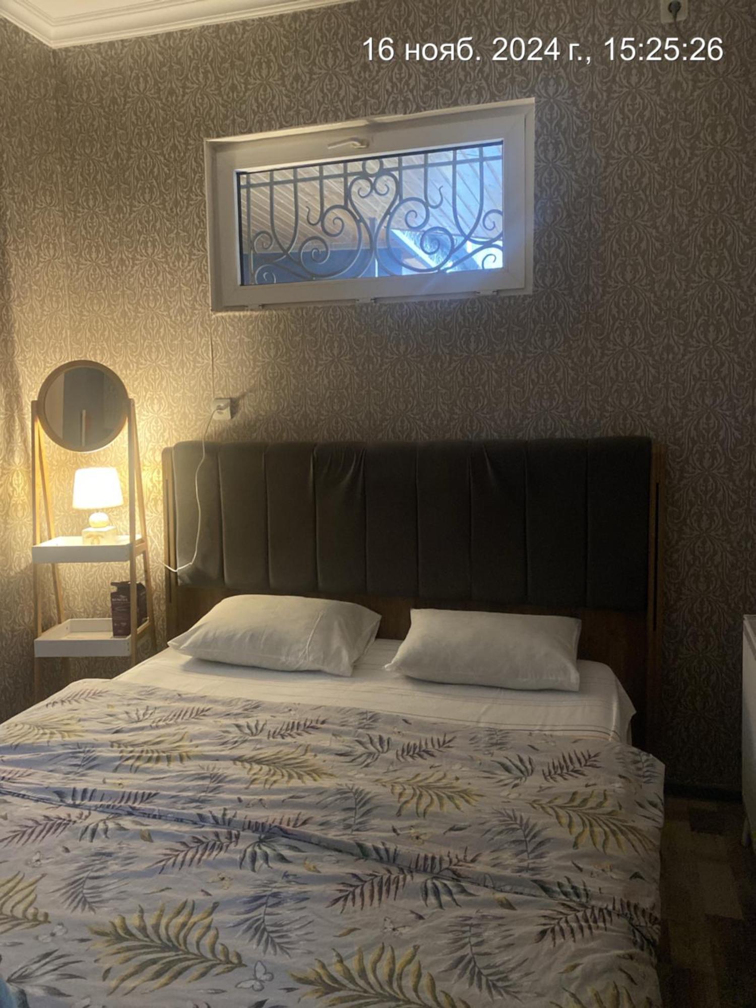 Anna'S Home Kutaisi Luaran gambar